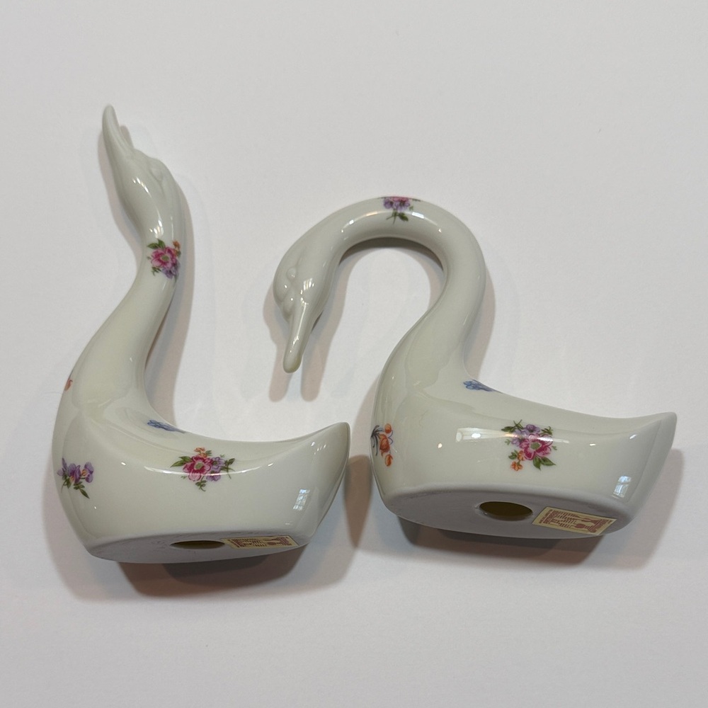 Vintage Porcelain Swan Figurines Made in Japan